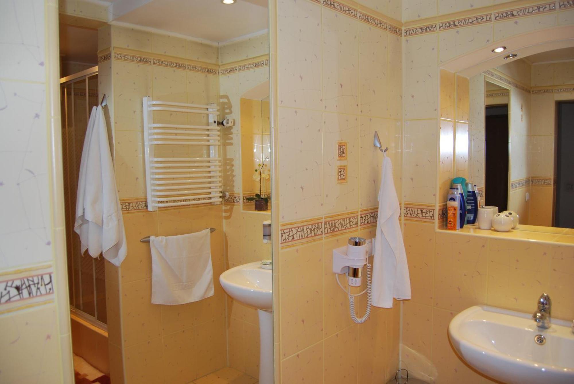 Hotel W Dobieszkowie Stryków Cameră foto